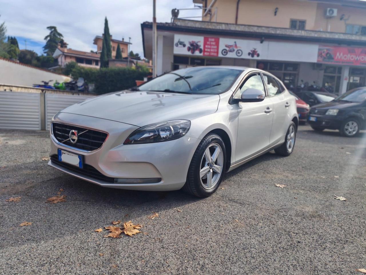 Volvo V40 D2 1.6