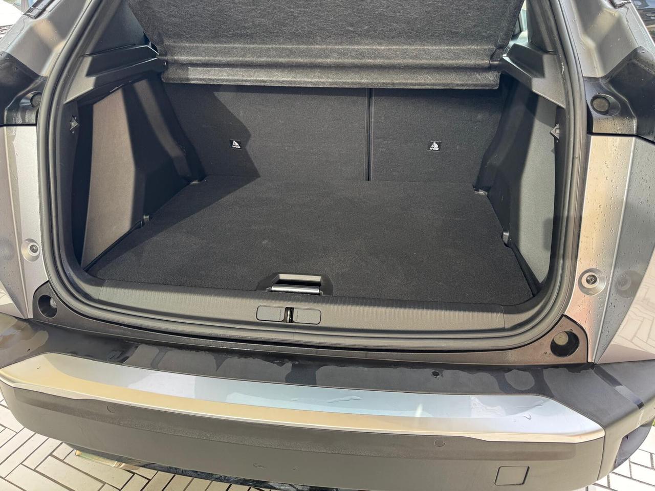 Peugeot 2008 PureTech 130 S&S EAT8 Active Pack