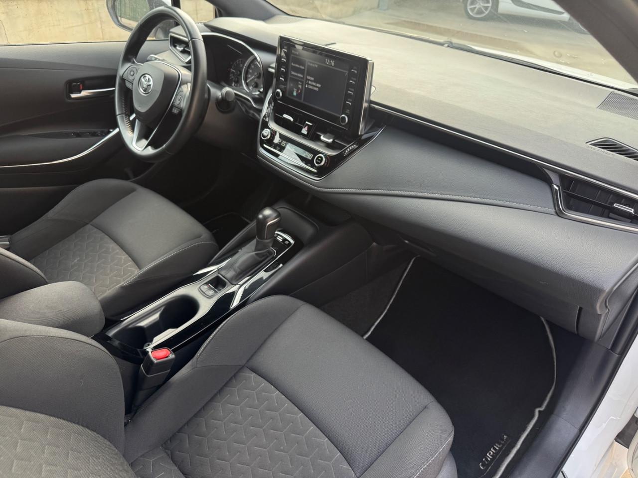 Toyota Corolla 1.8h Active cvt