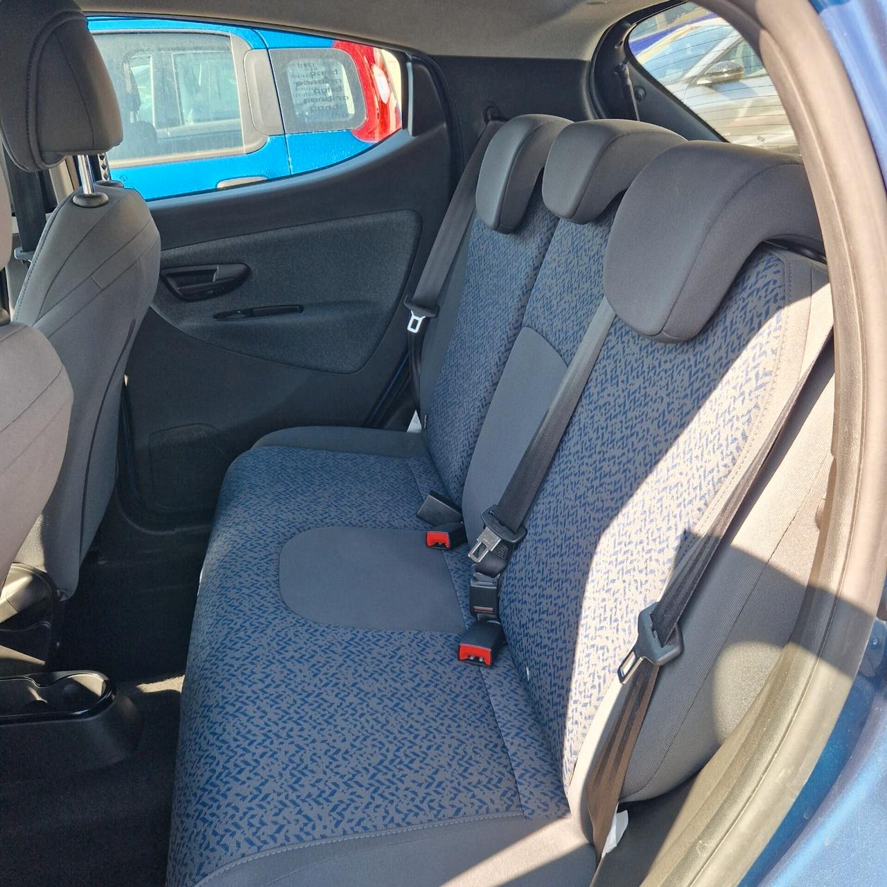 Lancia Ypsilon 1.0 FireFly 5 porte S&S Hybrid Silver Plus