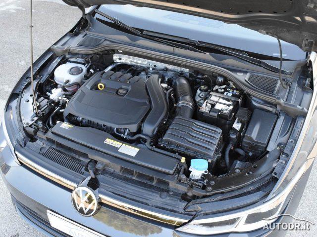 VOLKSWAGEN Golf 1.5 TGI 130cv DSG Life VIRTUAL CARPLAY ACC KM CERT