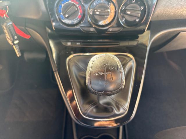 LANCIA Ypsilon 0.9 TwinAir 85 CV 5 porte S&S DFN Gold AUTOMATICA