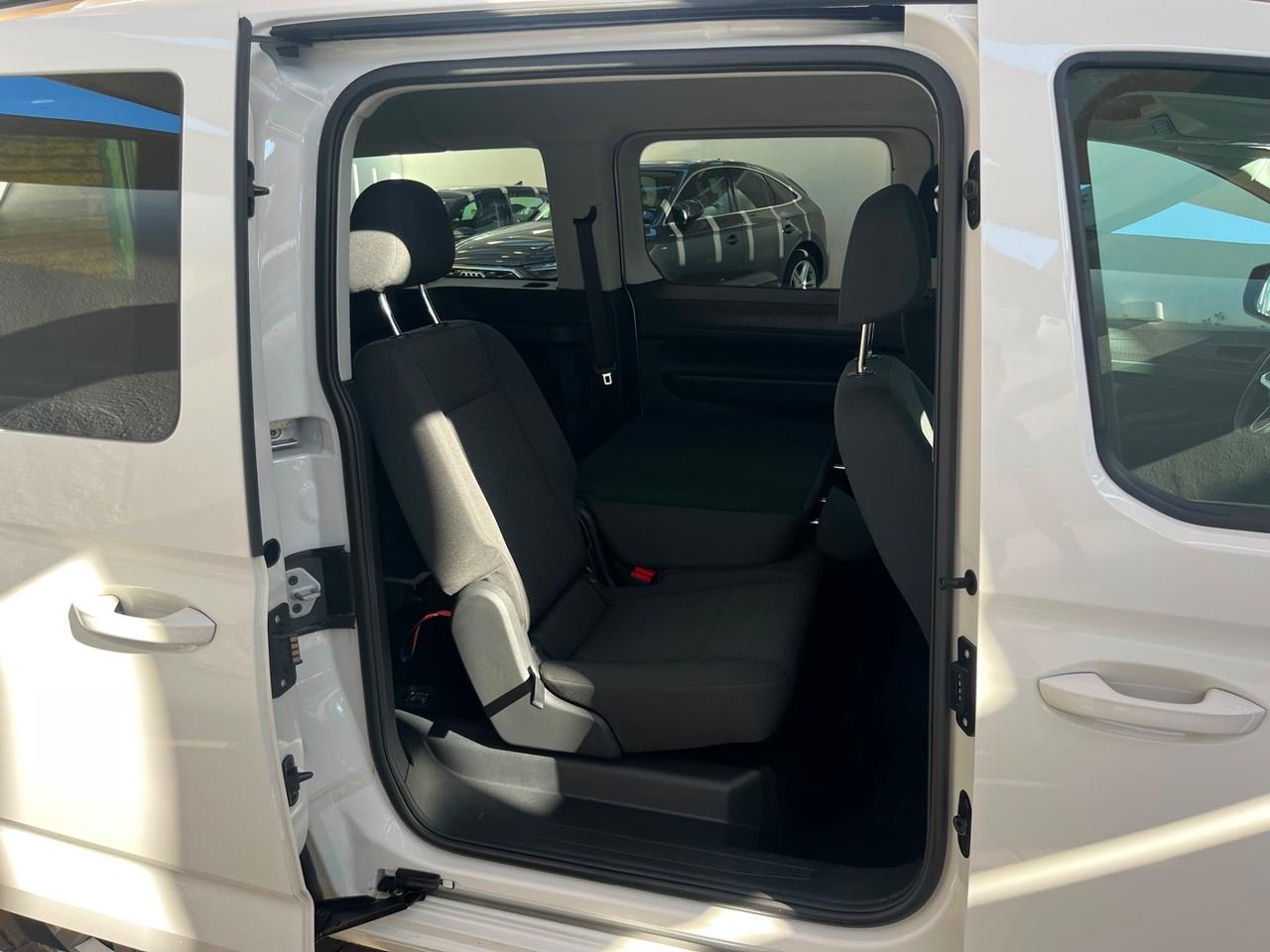 Volkswagen Caddy 2.0 TDI 102 CV Space Maxi 7 POSTI