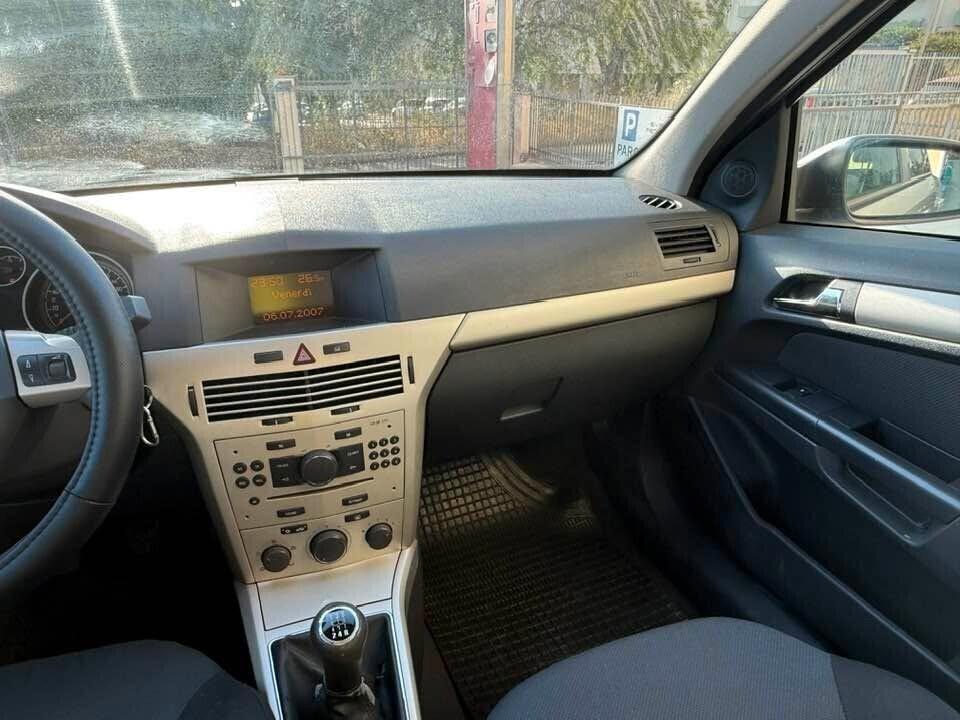 Opel Astra 1.7 CDTI 101CV 5 porte Enjoy
