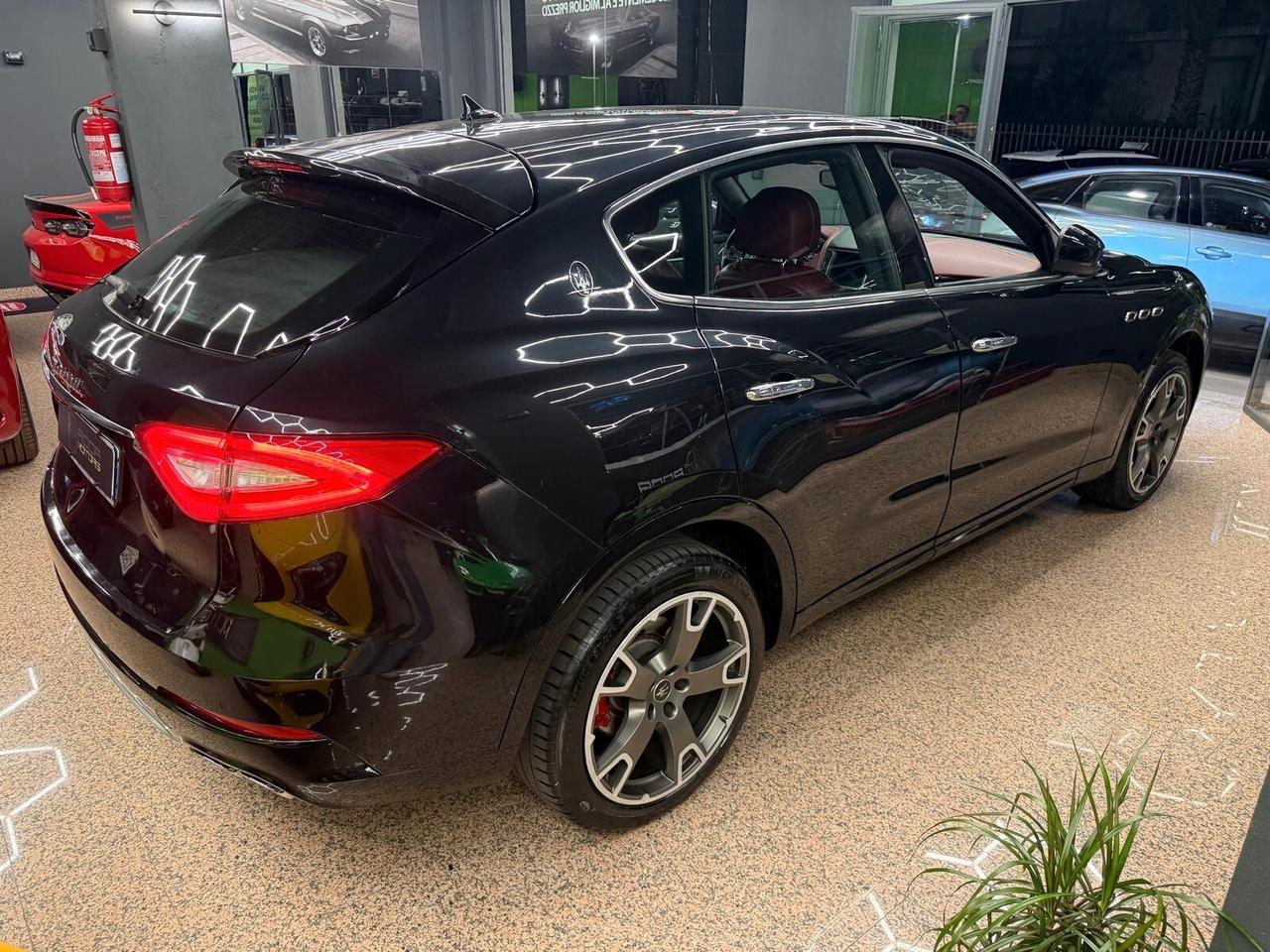 Maserati Levante V6 Diesel 275 CV AWD