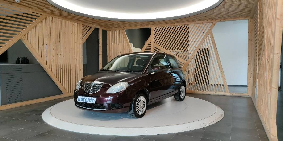 Lancia Ypsilon 1.2 8v New Oro (oro)