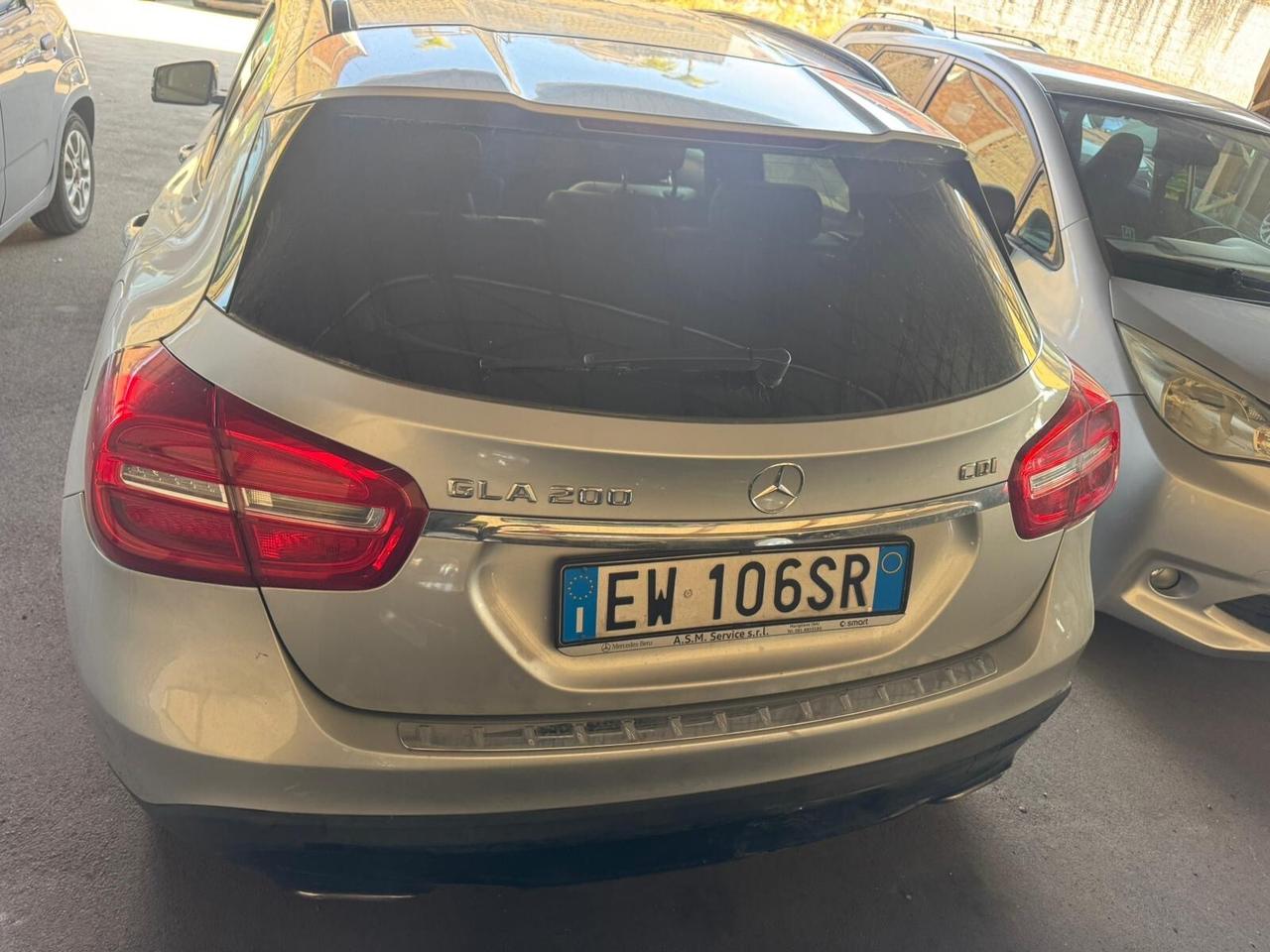 Mercedes-benz GLA 200 CDI Automatic Premium (100kw)