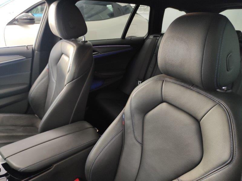 BMW Serie 5(G30/31/F90) - 520d xDrive Touring Msport