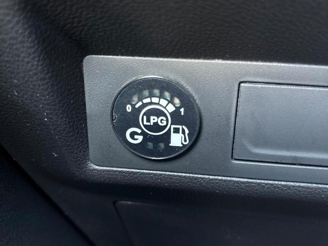 Renault Captur TCe 100 CV GPL Equilibre