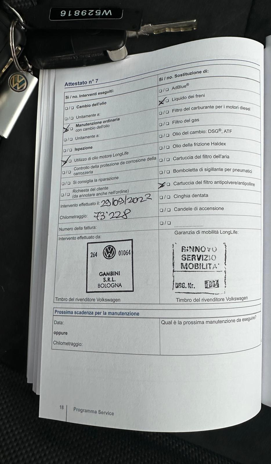 Volkswagen Tiguan 2.0 TDI Plus 110 CV Sport & Style BlueMotion Tech. TETTO APRIBILE E TUTTI TAGLIANDI VW