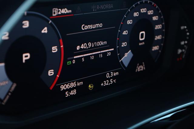 AUDI Q3 35 TDI S tronic