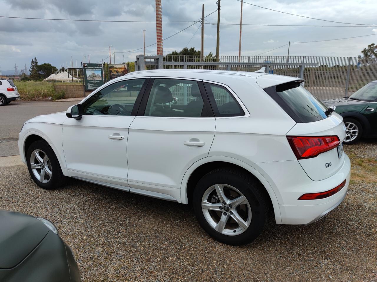 Audi Q5 2.0 TDI 190 CV quattro S tronic Business Sport - GANCIO TRAINO