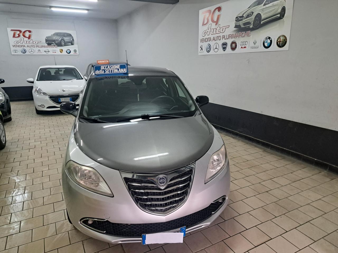Lancia Ypsilon 0.9 TwinAir 85 CV 5 porte S&S Plati