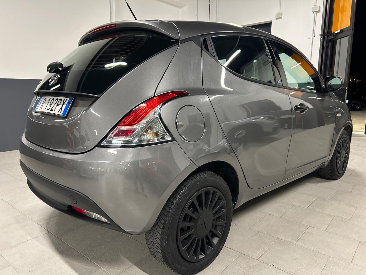 Lancia Ypsilon 1.2 benzina 51 kw 2018
