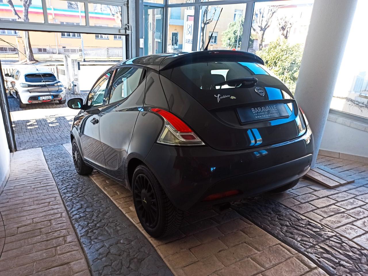 Lancia Ypsilon 1.2 69 CV 5 porte elefantino