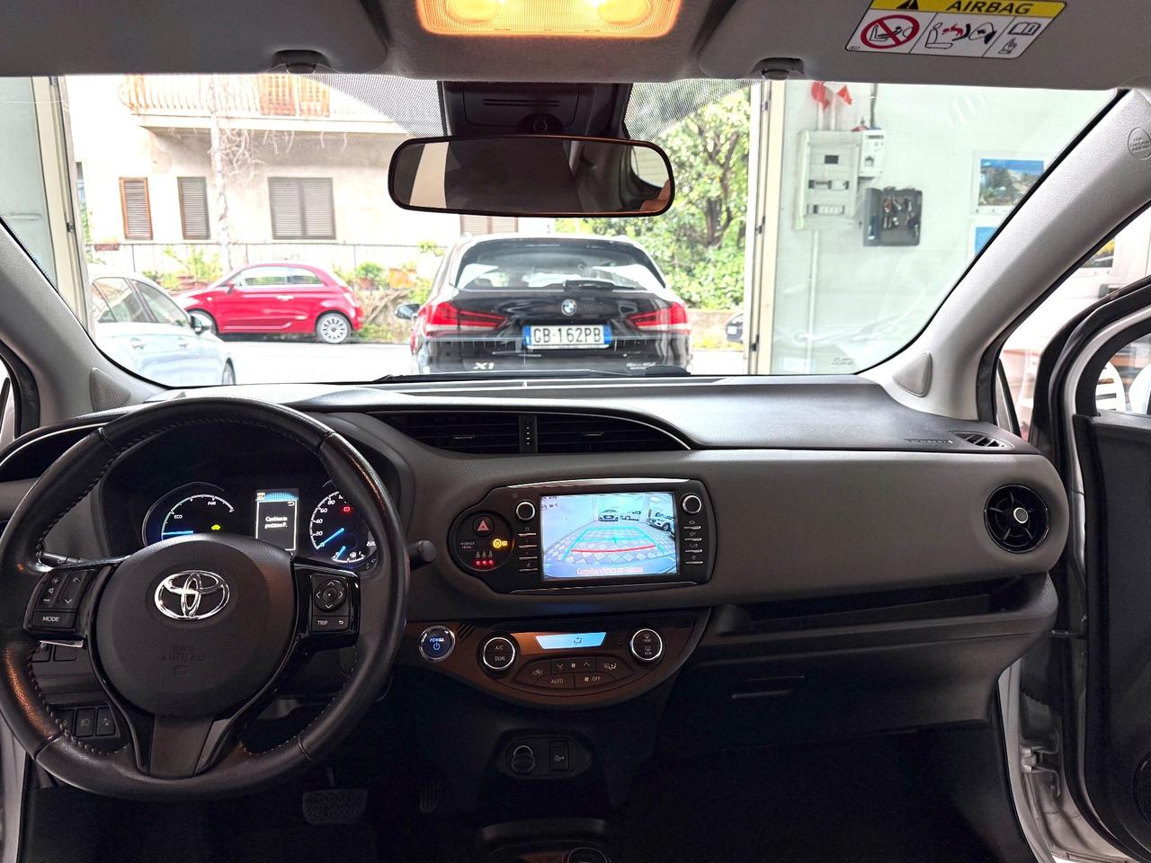 Toyota Yaris 1.5 Hybrid 5 porte Cool
