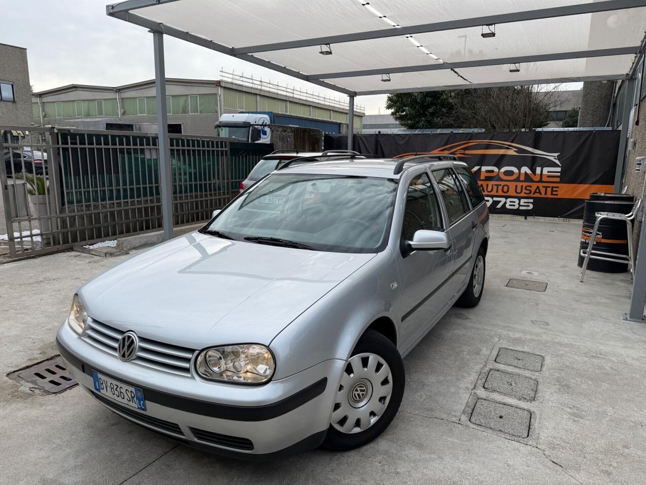 VW GOLF 1.6 BENZINA EURO4 UNI PROP NEOPATENTATI