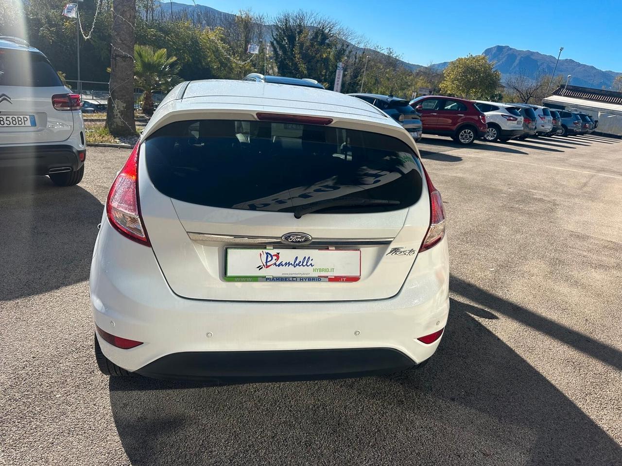 Ford Fiesta 1.5 TDCi 75CV 5 porte Black & White Edition NEOPATENTATI