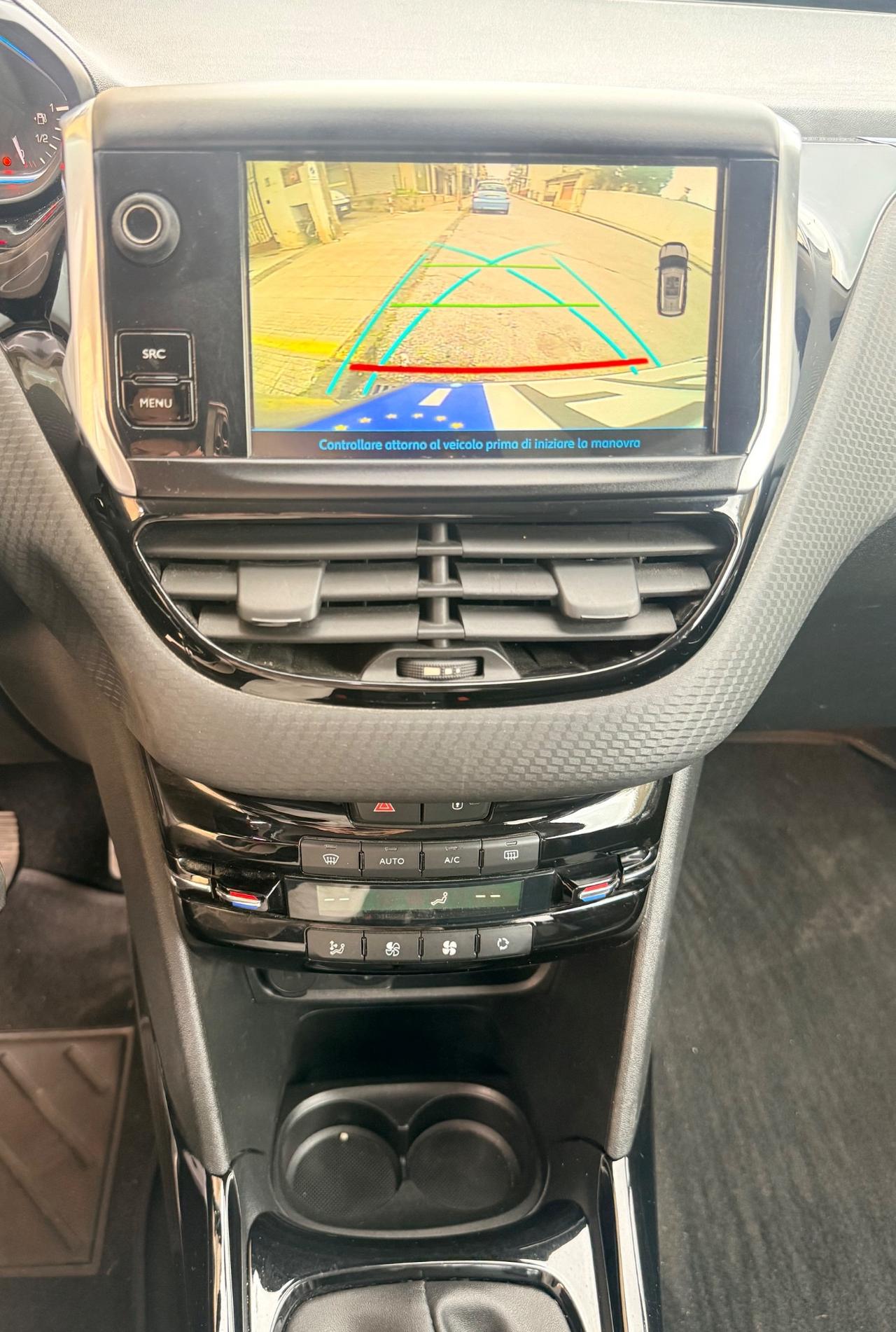 Peugeot 2008 BlueHDi 100 Allure