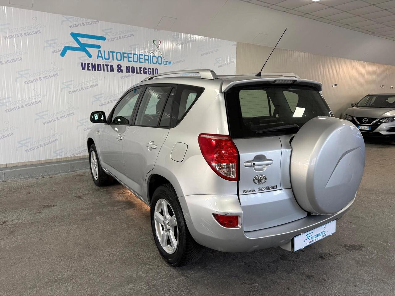 Toyota Rav4 4x4 2.2 D-4D 136cv Luxury