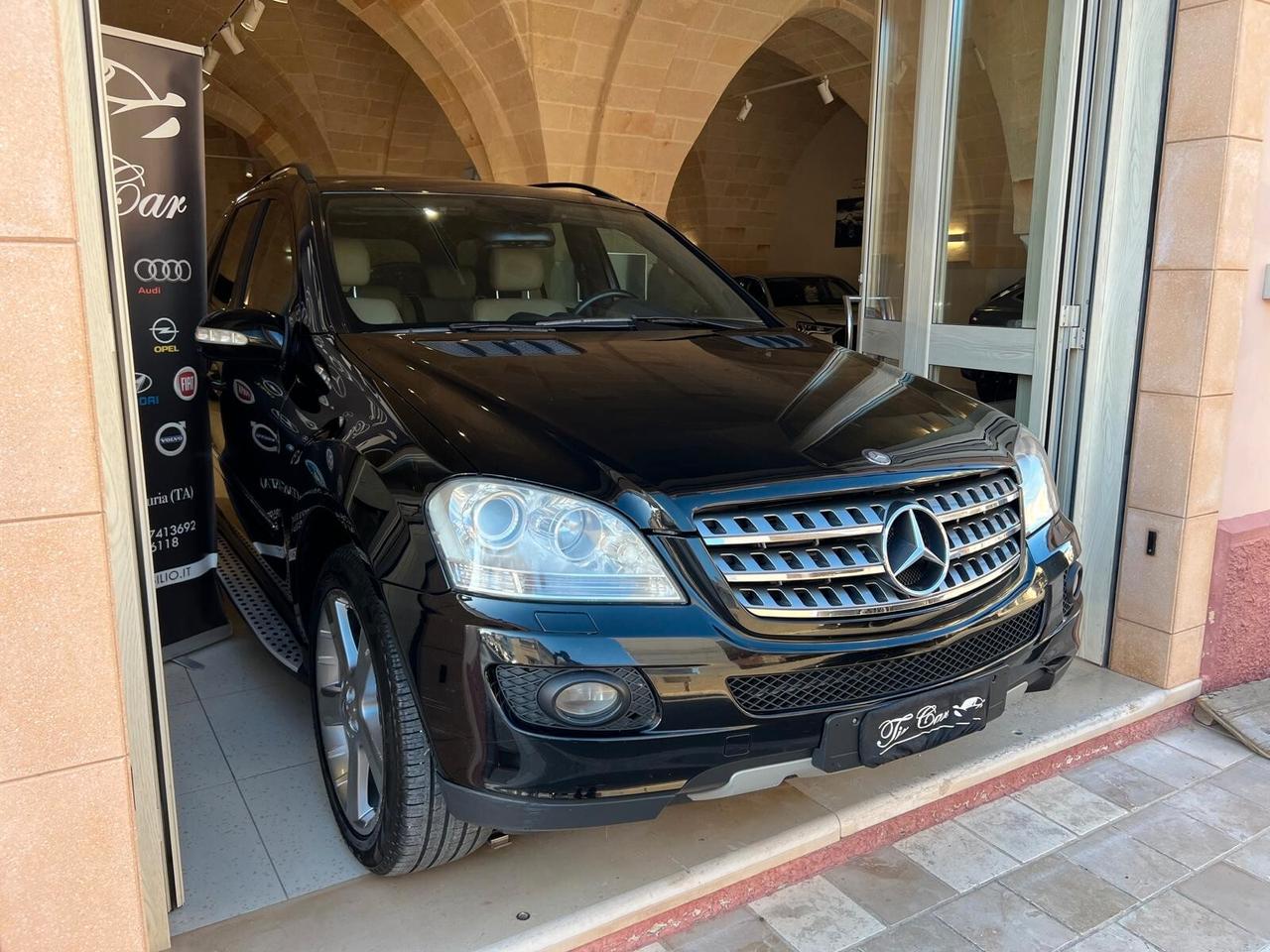 MERCEDES ML 320 SPORT 4 MATIC 3.0 224CV TETTO PELLE NAVI ANNO 2006