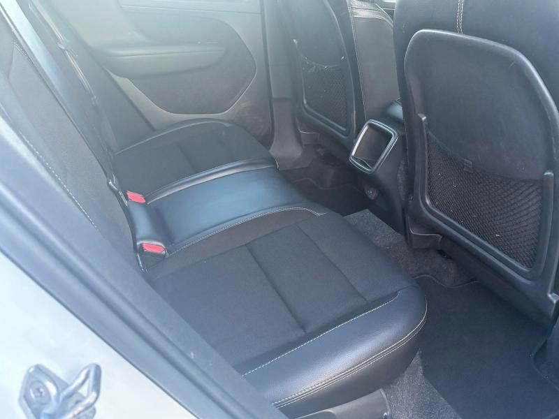 Volvo XC40 2.0 d3 150 CV Momentum my20 2WD