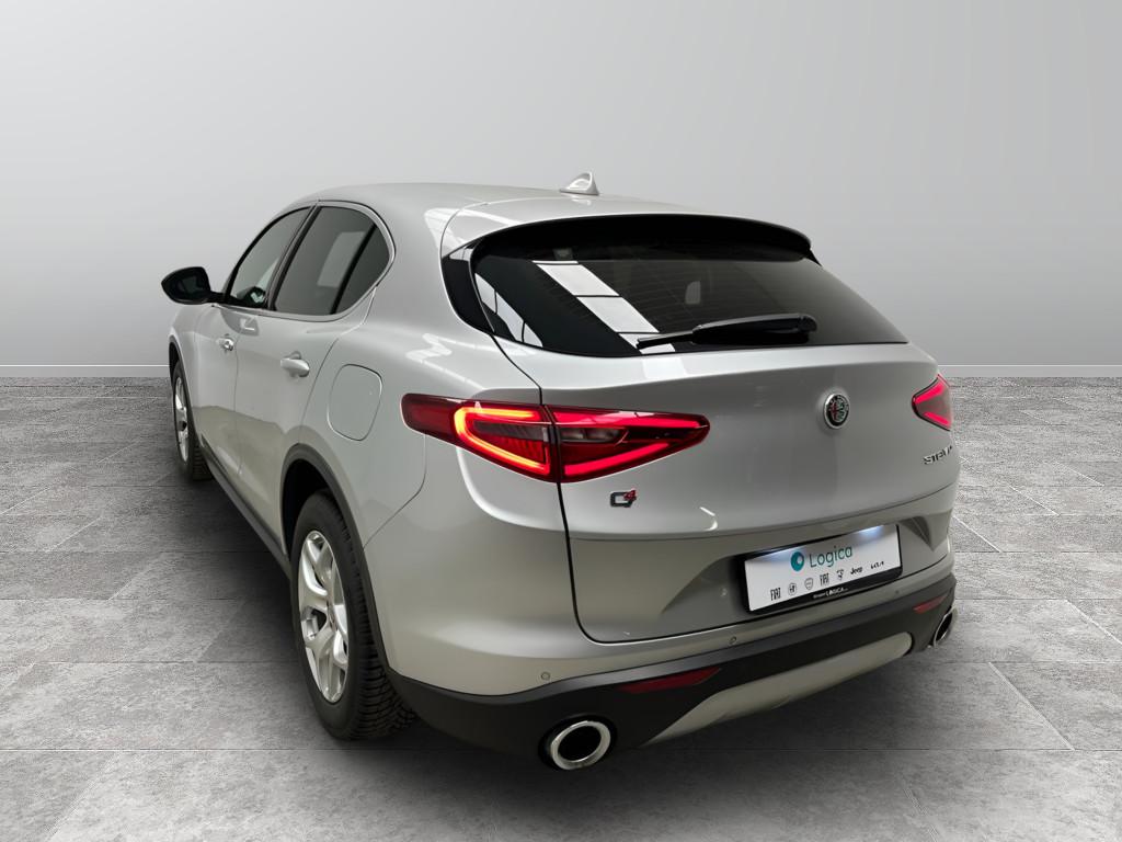 ALFA ROMEO Stelvio 2017 - Stelvio 2.2 t Executive Q4 210cv auto my19