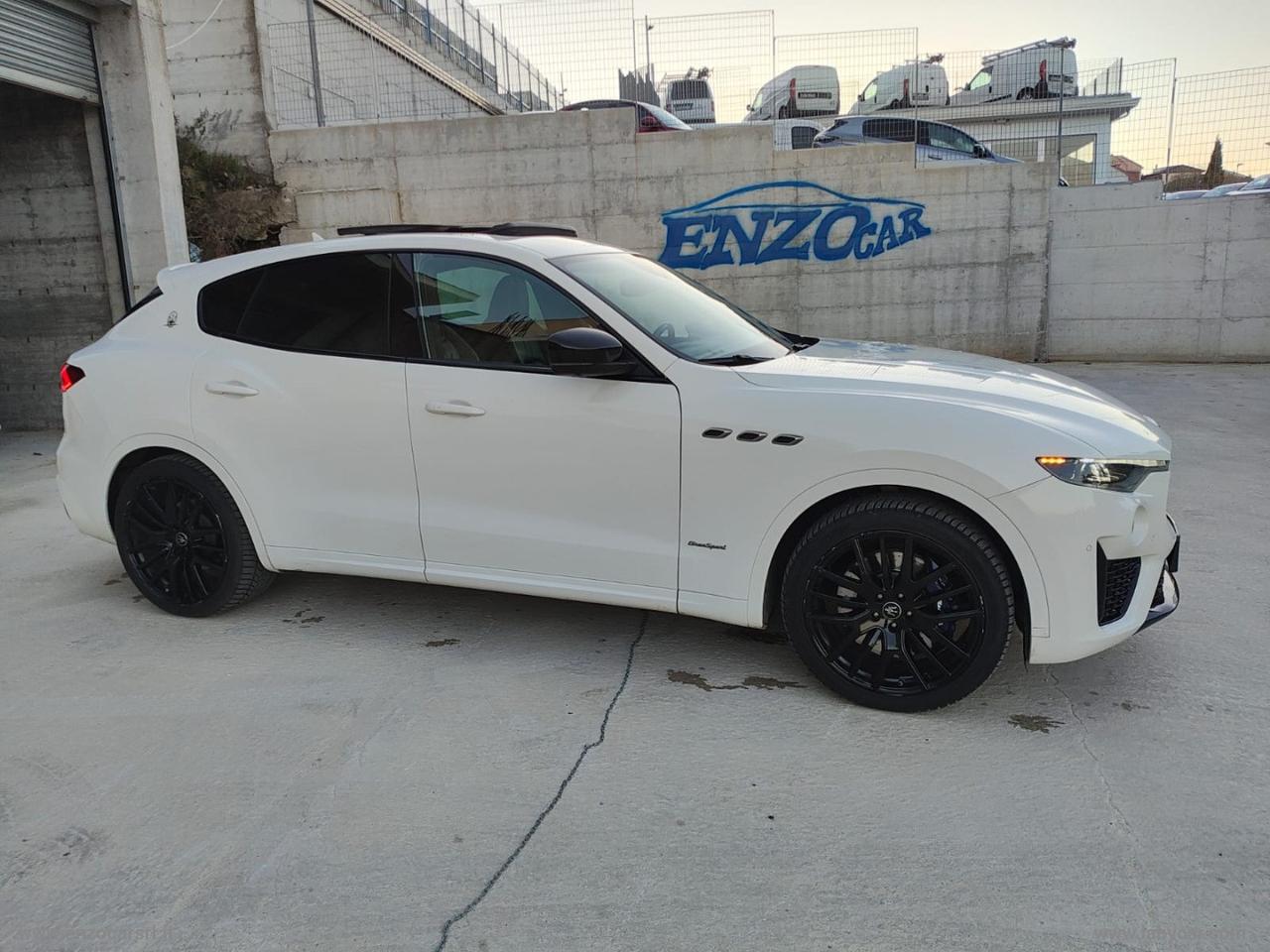 MASERATI Levante V6 AWD Gransport MOTORE FERRARI