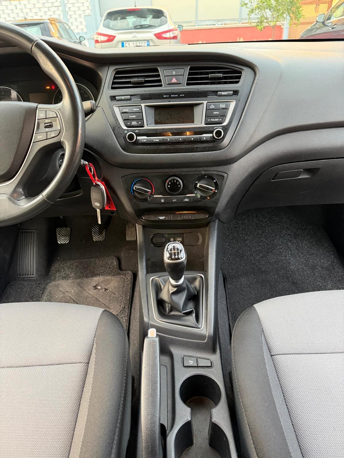 Hyundai i20 1.1 CRDi 12V 5 porte Comfort