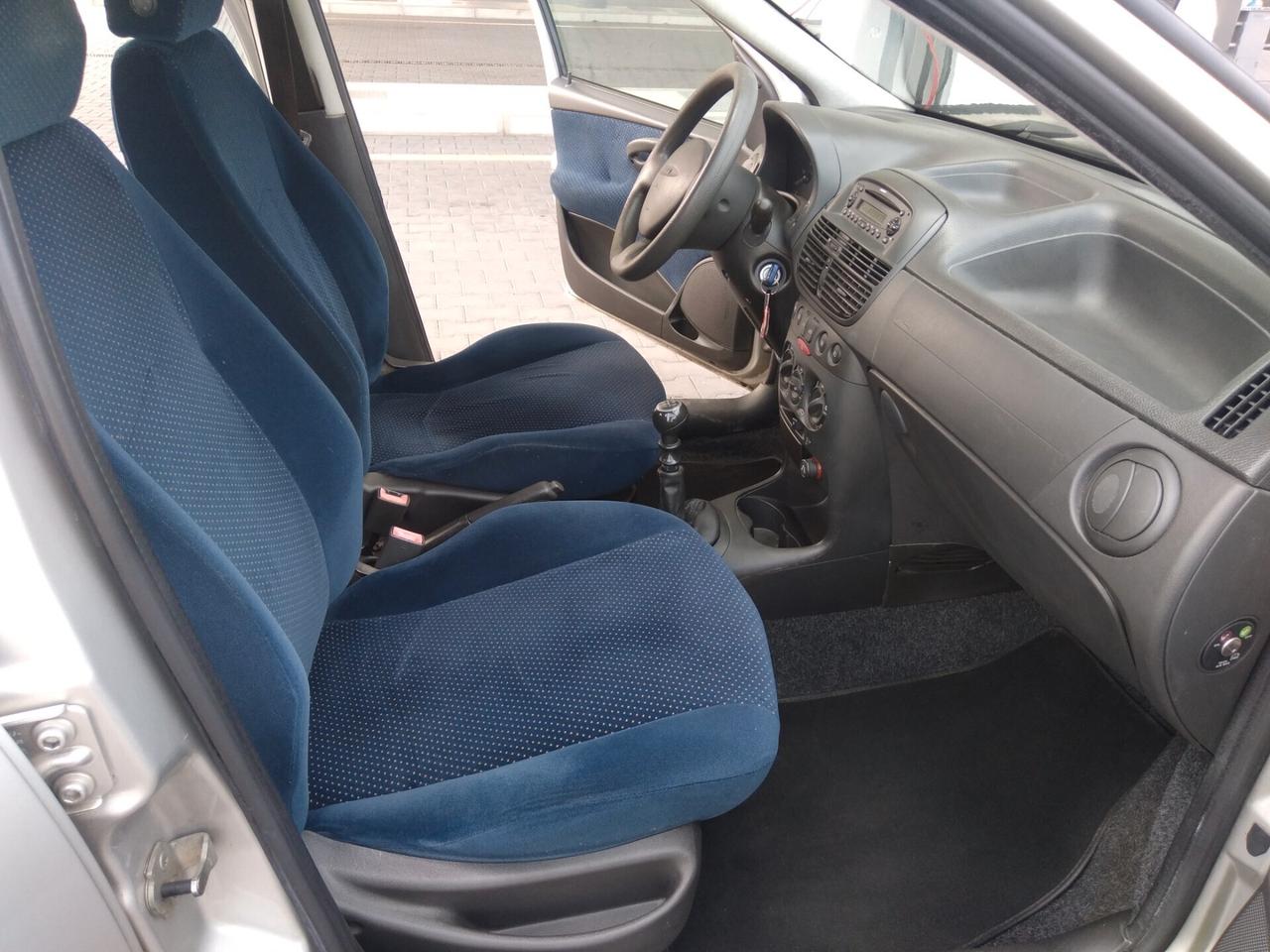 Fiat Punto 1.2i 16V cat 5 porte HLX x neopatentati