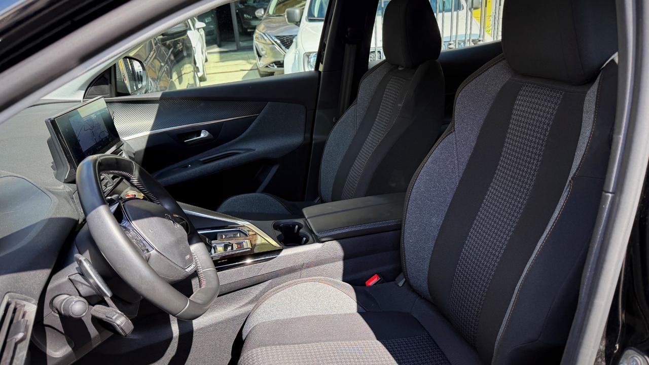 Peugeot 3008 1.5 HDI Eat8 Business - 2021