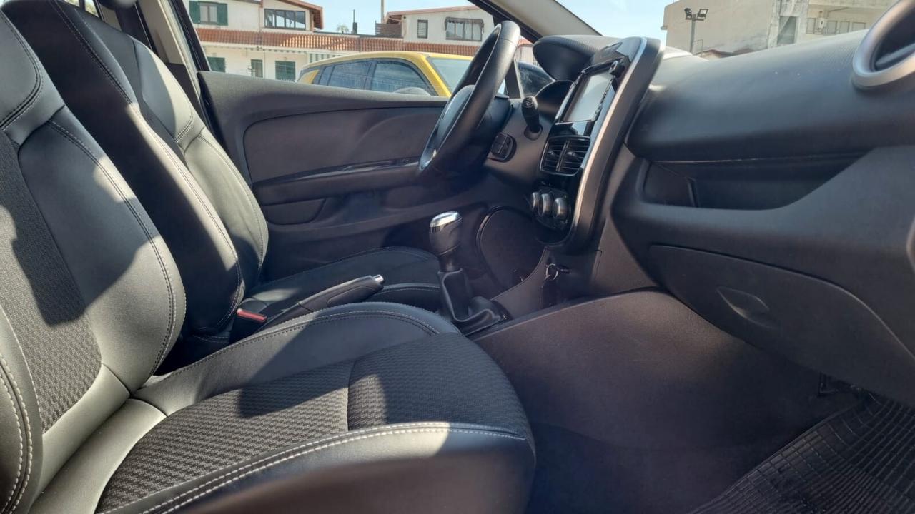 Renault Clio dCi 8V 75 CV 5 porte Duel2