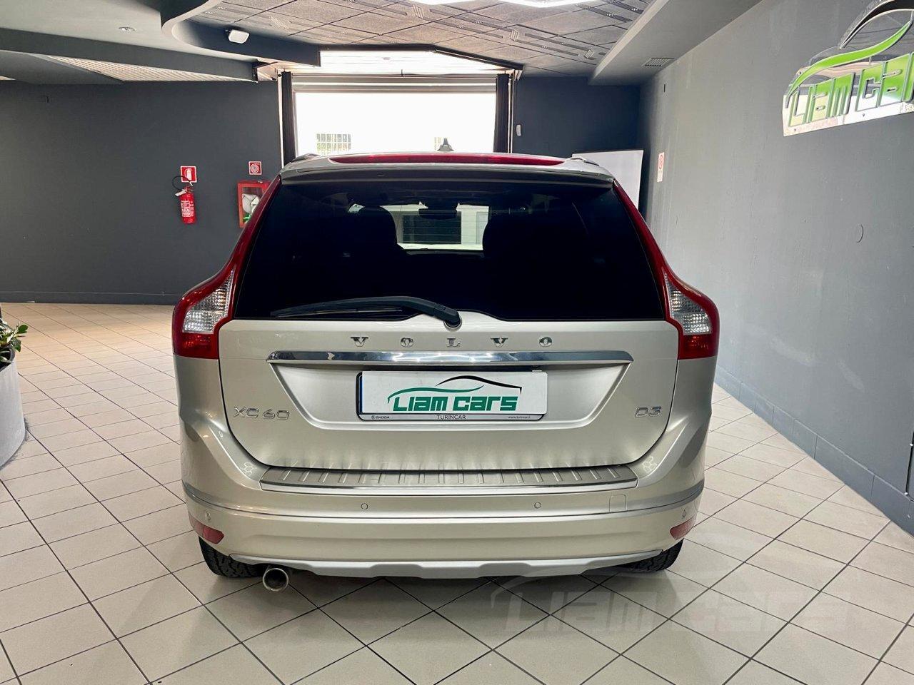 Volvo XC60 2.0 d3 R-design 150cv geartronic my17