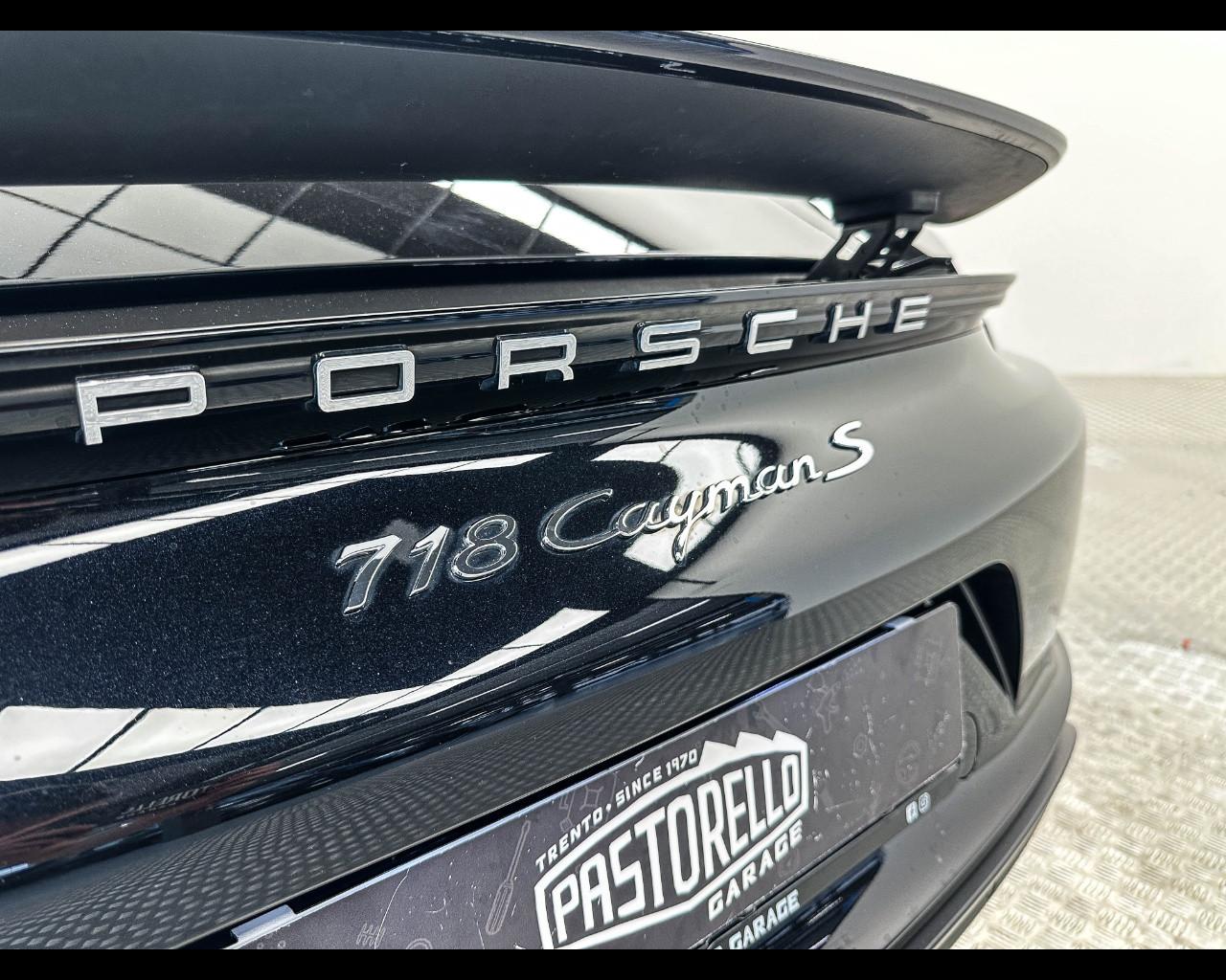 PORSCHE 718 Cayman 2.5 S