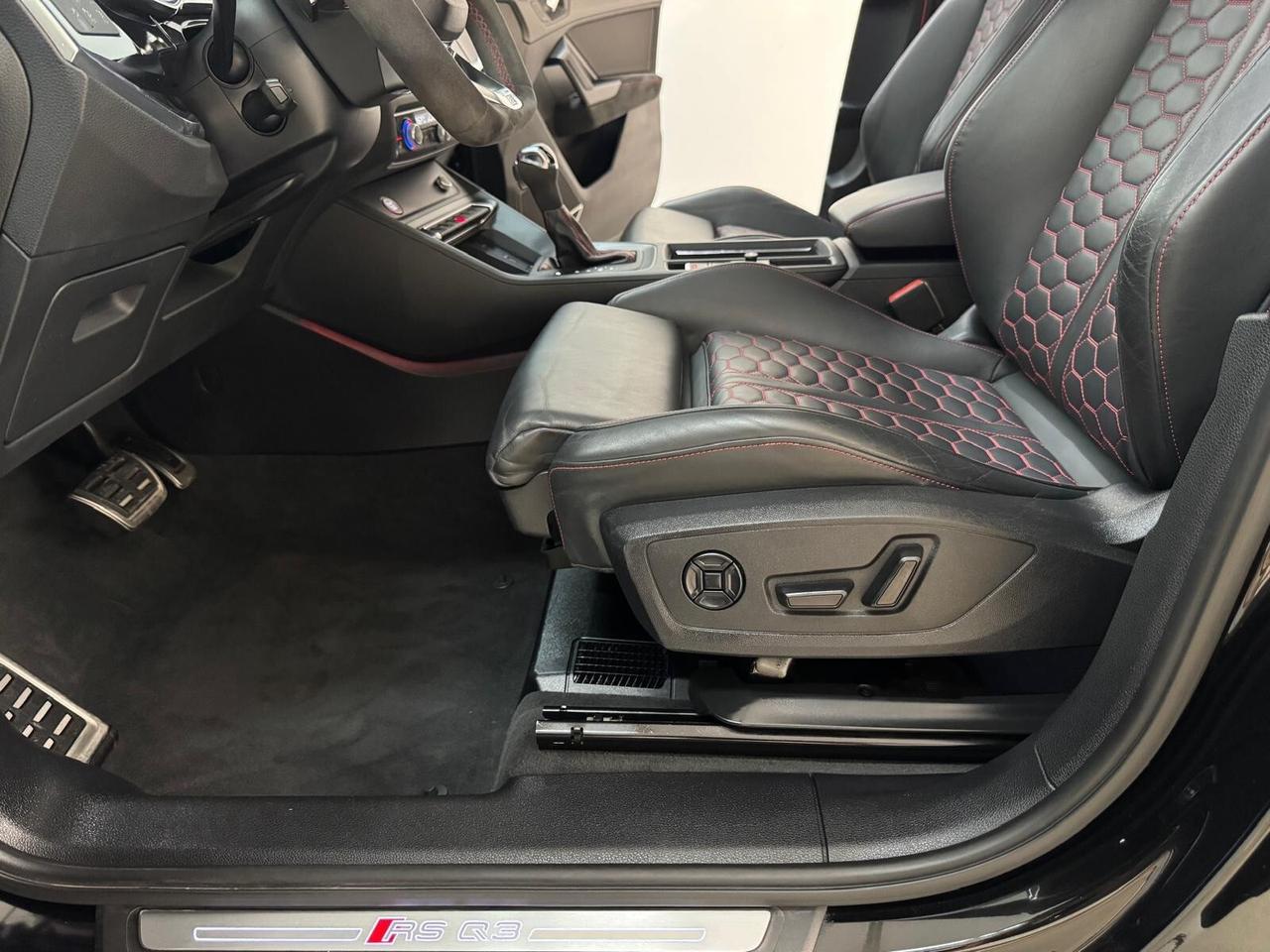 Audi Q3 RS Quattro 2.5 Benzina 400/CV con Tetto Apribile