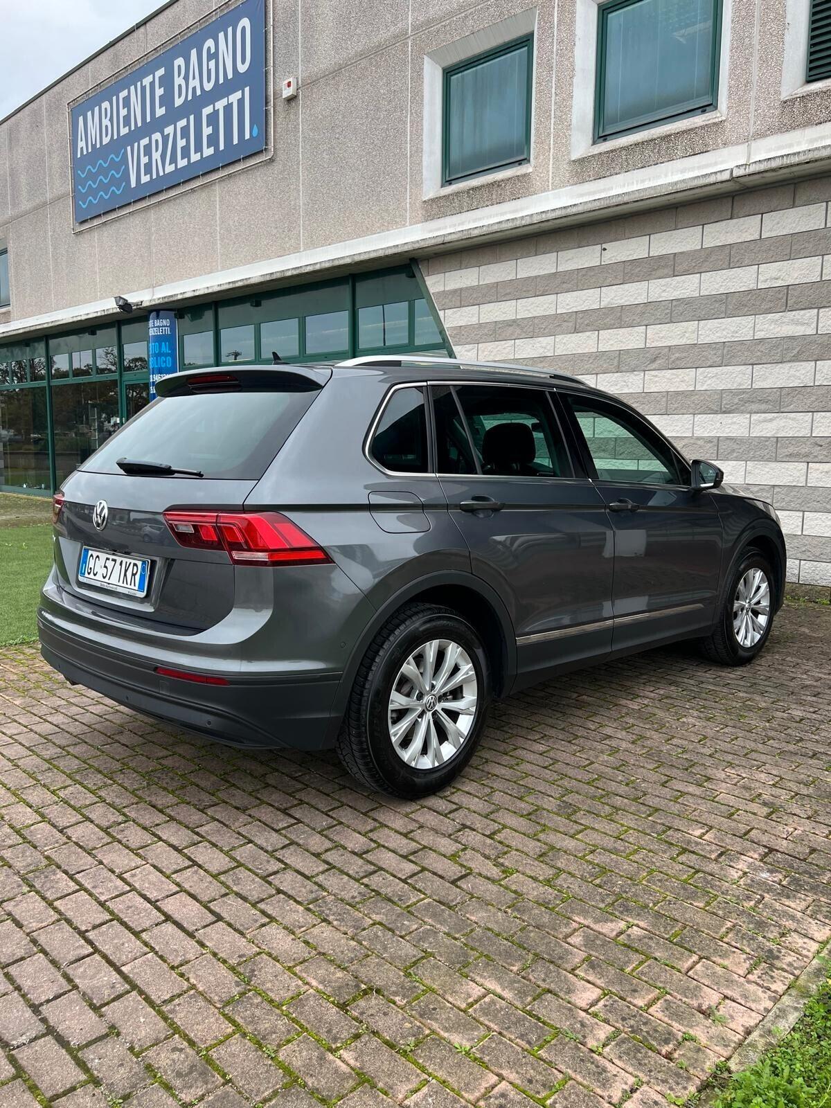 Volkswagen Tiguan 2.0 TDI SCR DSG Business BlueMotion Technology