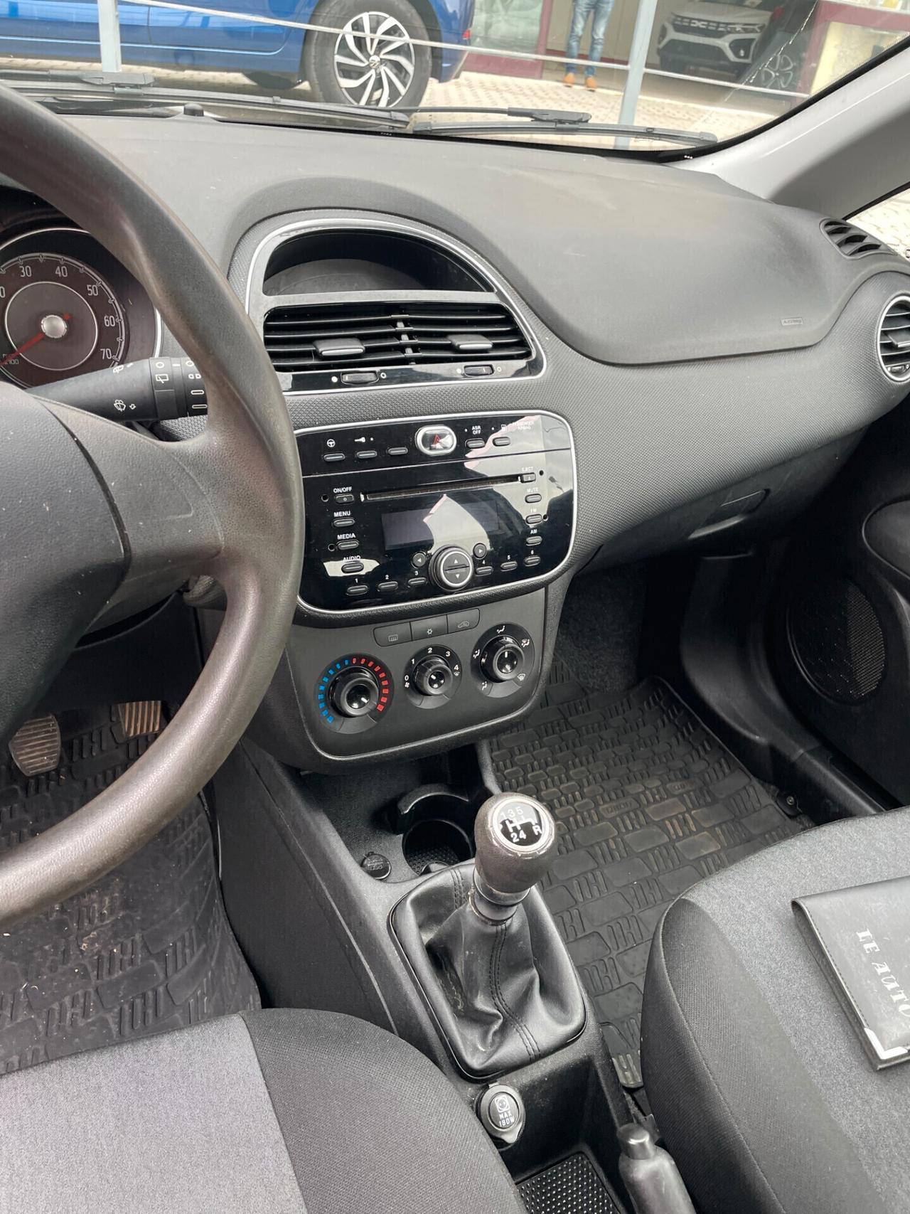 Fiat Punto 1.4 5 porte Natural Power OK NEOPATENTATI