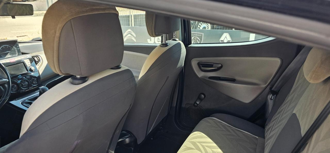 Lancia Ypsilon 1.3 MJT 16V 95 CV 5 porte S&S Gold