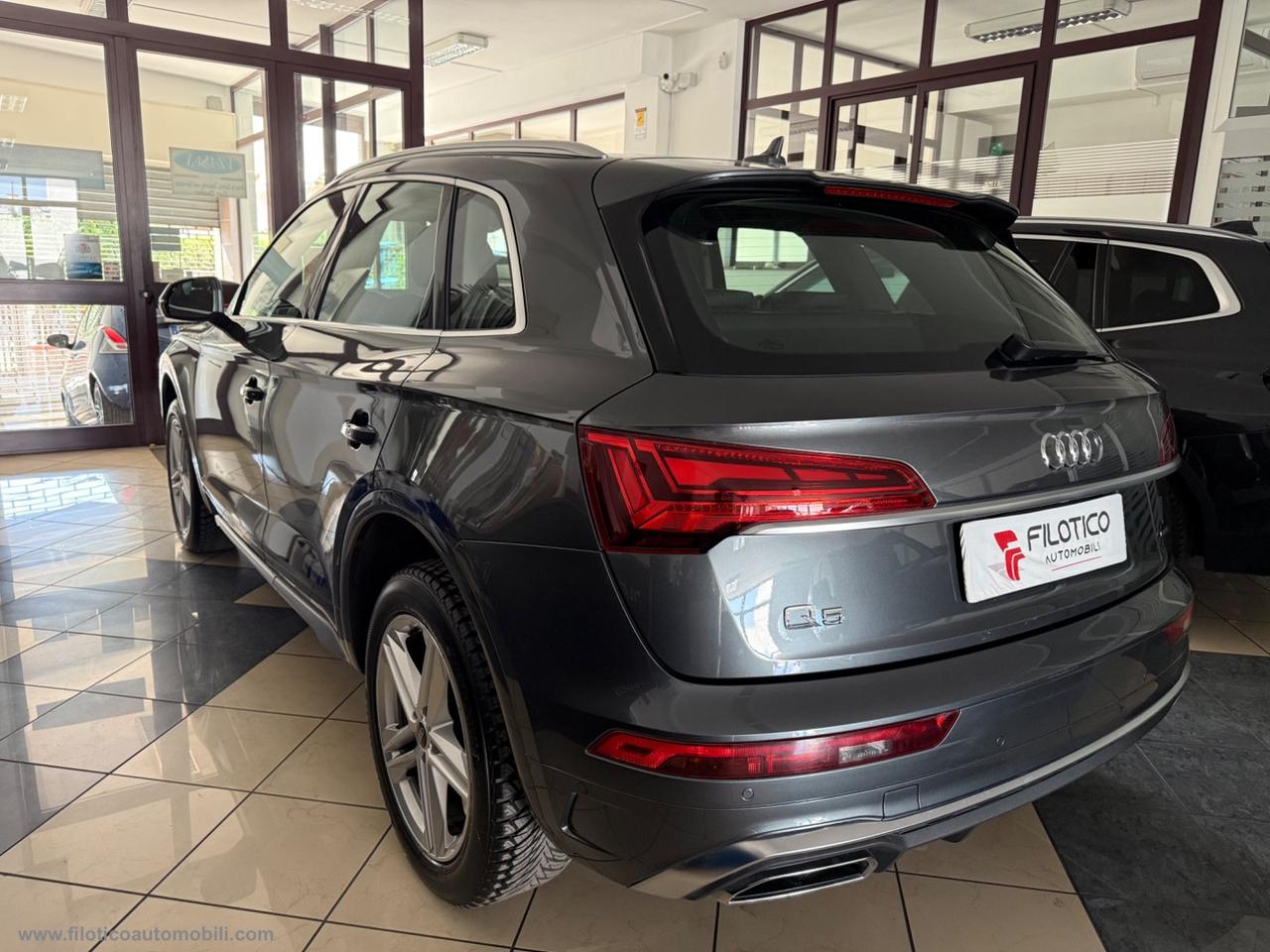 AUDI Q5 40 TDI 204CV qu. S tr. S line MATRIX - LUCI AMBIENTE FULL