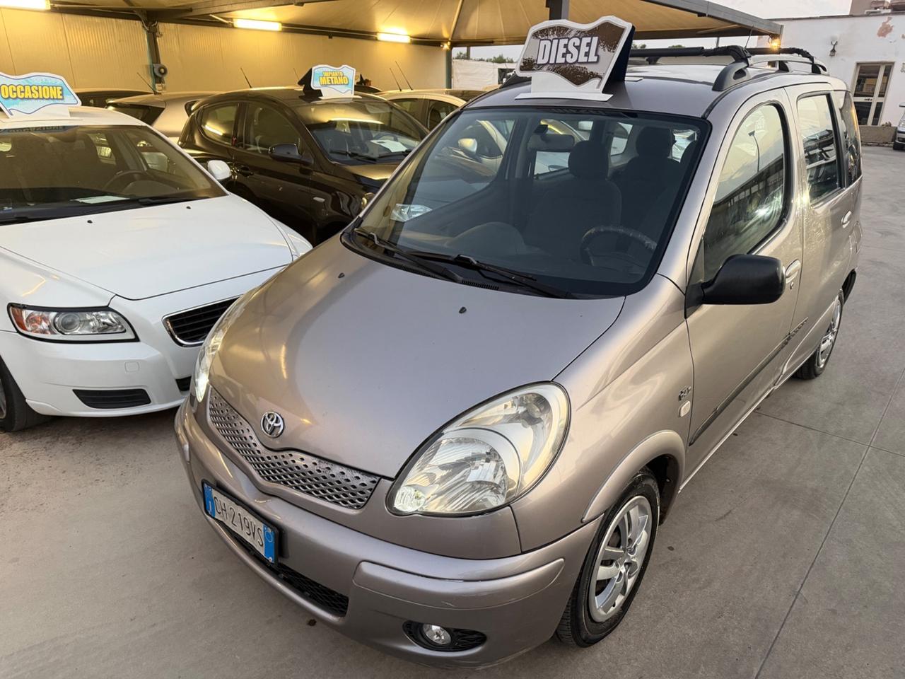 TOYOTA YARIS VERSO 1.4 DIESEL - GANCIO TRAINO