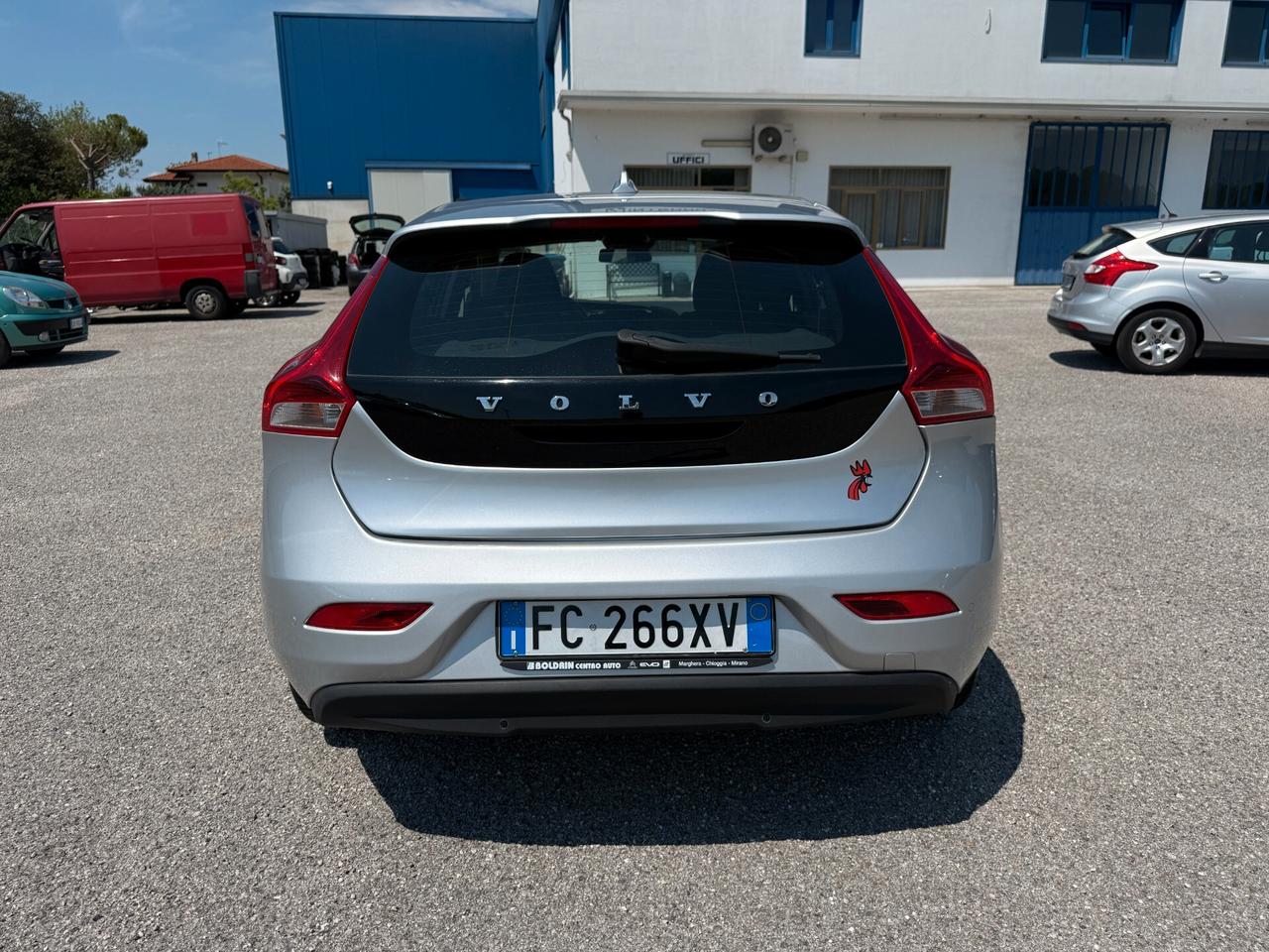 Volvo V40 D2