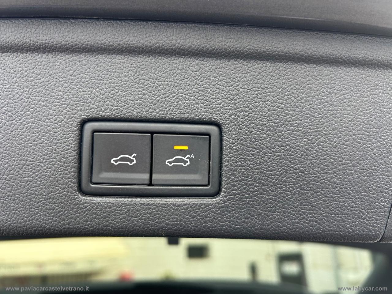 VOLKSWAGEN Touareg 3.0 TDI Advanced