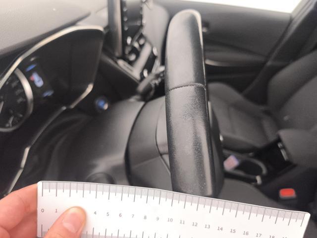 TOYOTA Corolla 1.8h Business cvt