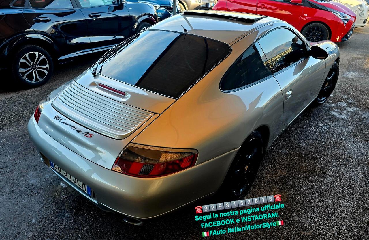 Porsche 996 CARRERA 4. 996