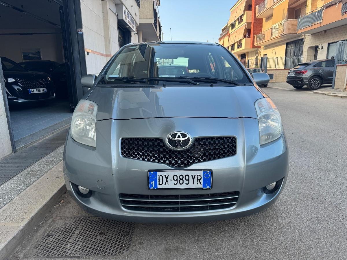 TOYOTA - Yaris - 1.3 5p. NAVIGATORE/ PDC