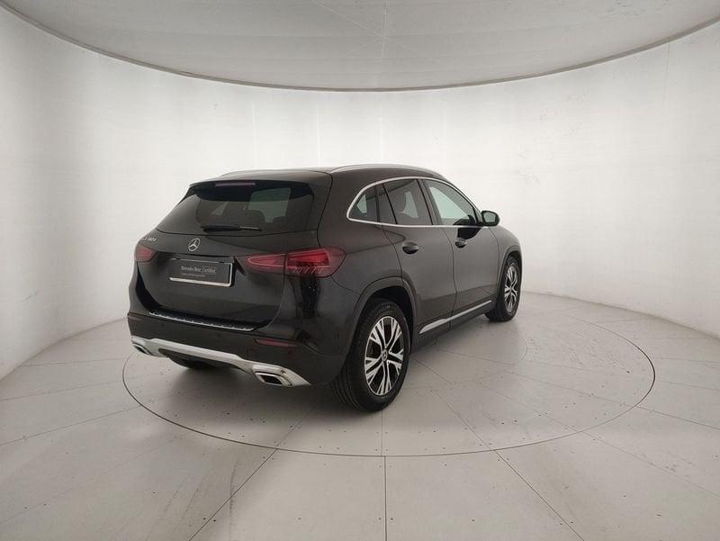 Mercedes-Benz GLA 180 d Progressive Advanced auto