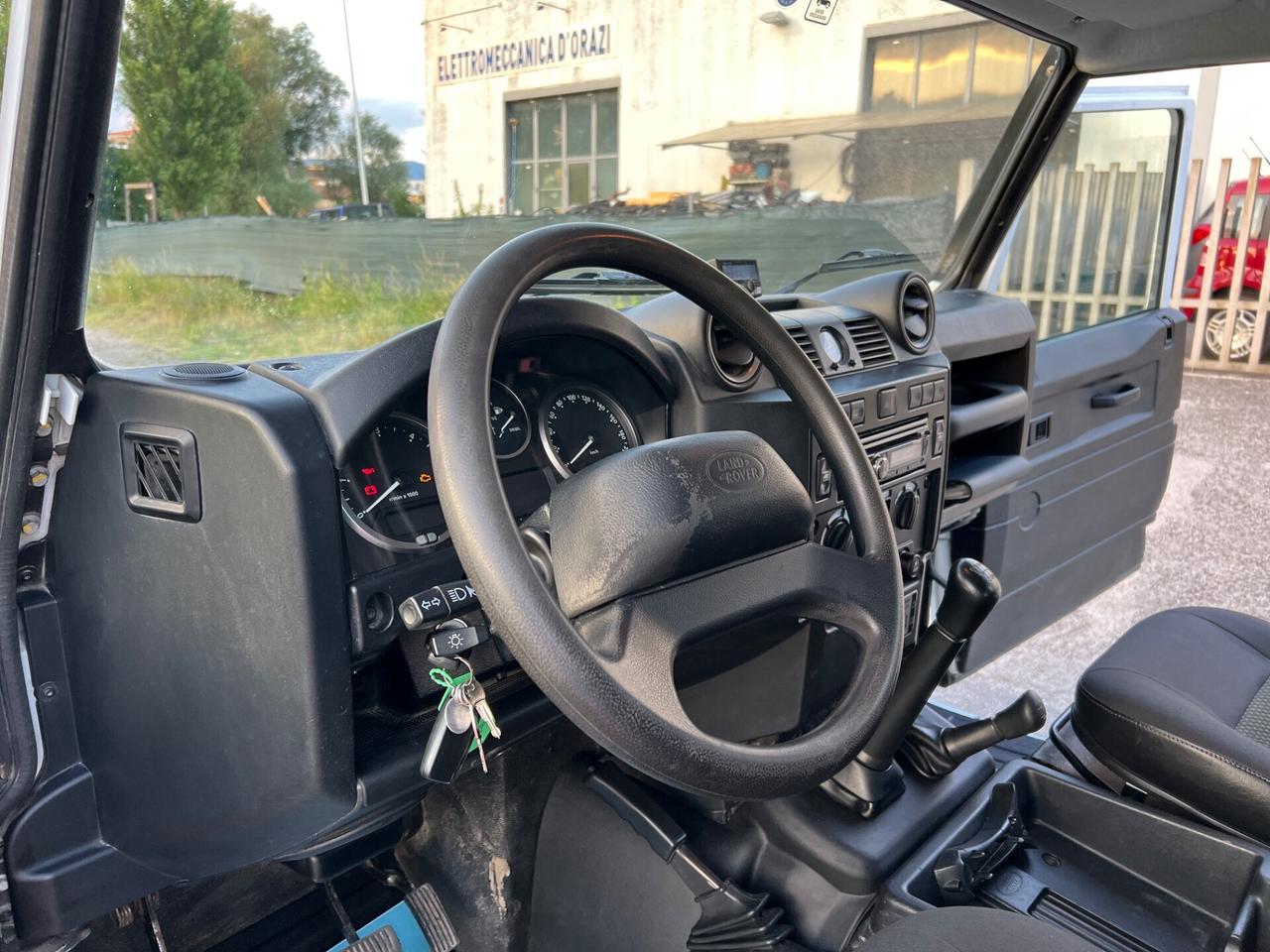 Land Rover Defender 90 2.2 TD4 Station Wagon E N1