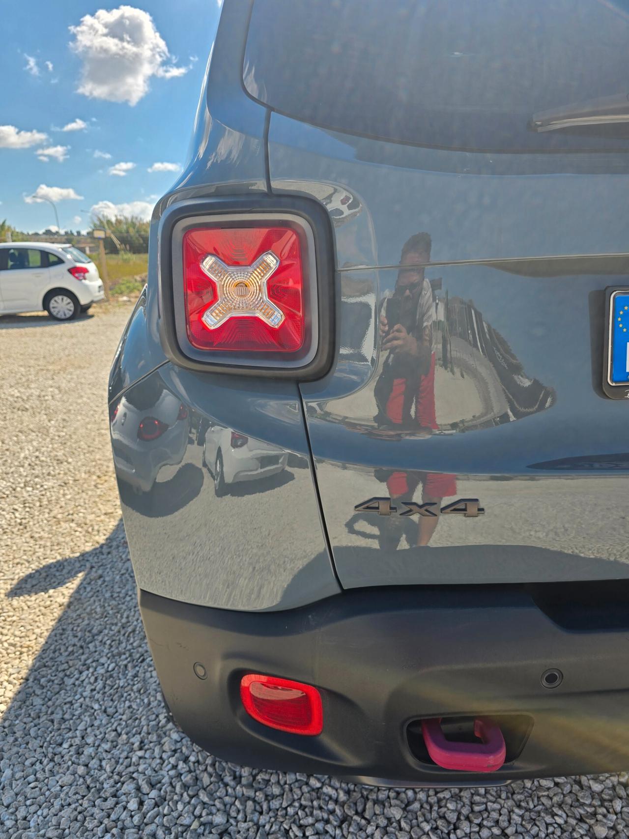 Jeep Renegade 2.0 Mjt 170CV 4WD Active Drive Low Trailhawk