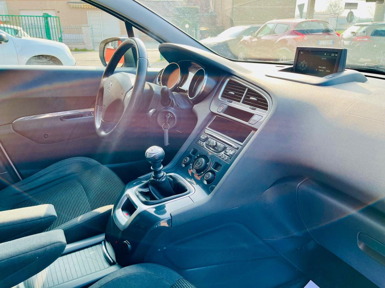 Peugeot 5008 BlueHDi 120 S&S Allure