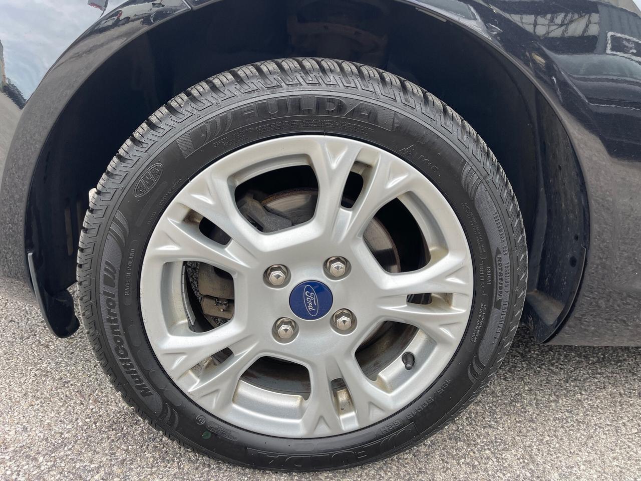 Ford Fiesta 1.0 80CV 5 porte Neopatentati